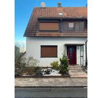 Reihenendhaus mit Garage und Stellplatz in Bubenreuth. - Poxdorf