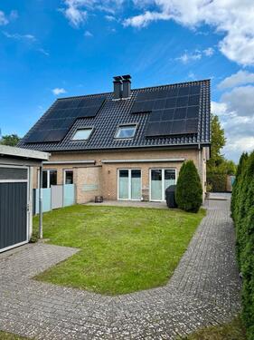 Foto - Exklusive Doppelhaushälfte KfW 40 mit Photovoltaik
