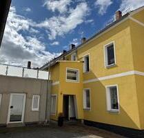 Mehrfamilienhaus Reihenendhaus Immobilie Wohngebäude mit Garten - Zeulenroda-Triebes