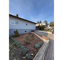 Top-Lage für Pendler: Modernisierte Doppelhaushälfte - Gückingen