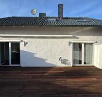 ***Exklusive 3ZBK im 1. OG mit großer Dachterrasse***ruhige Lage - Erlensee