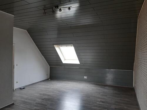 Foto - 1 Zimmer Dachgeschoßwohnung zur Miete in Oberhausen