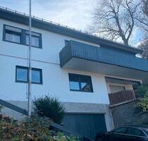 Einfamilienhaus mit Einliegerwohnung - Schmallenberg