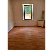 1 Zimmer wohnung EG in Selb - 320,00&nbsp;EUR Kaltmiete, ca.&nbsp; 40,00&nbsp;m&sup2; in Selb (PLZ: 95100)