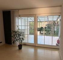 Helle 3,5-Zimmer-EG-Wohnung mit Garten, Terrasse & Doppelgarage - Gelsenkirchen Gelsenkirchen-Mitte Helle 3,5-Zimmer-EG-Wohnung mit Garten, Terrasse & Doppelgarage - Gelsenkirchen Gelsenkirchen-Mitte