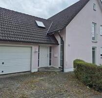 Haus zur Miete - 1.450,00 EUR Kaltmiete, in Schwarzenfeld (PLZ: 92521)
