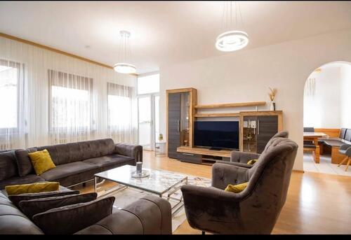 Foto - 5.5 Zimmer Etagenwohnung zum Kaufen in Leonberg