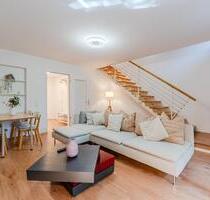 3 Zimmer 100qm Maisonette Wohnung Terrasse + Balkon! Vollmöbliert - Berlin Neukölln