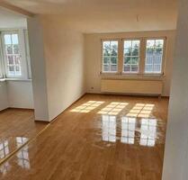 Lichtdurchflutete 3-Raum-Maisonette-Wohnung mit Loggia und Stellplatz zu vermieten - Trebsen/Mulde
