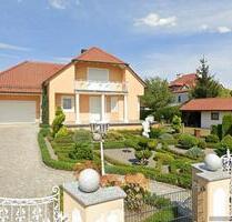 Attraktives Einfamilienhaus mit mit großem Grundstück - Abensberg