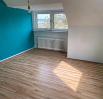 Dachgeschoßwohnung in Neviges - 430,00&nbsp;EUR Kaltmiete, ca.&nbsp; 68,00&nbsp;m&sup2; in Velbert (PLZ: 42553) Pöthen