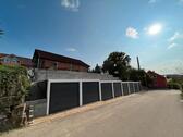 Foto - Garage in Sinsheim-Reihe 18 m² - Strom - elektrisches Tor - Licht