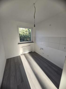 Foto - Helle 3-Zimmer-Wohnung mit Balkon in Duisburg