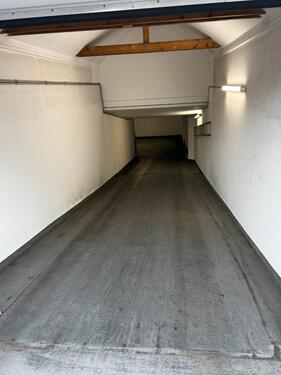 Foto - Geräumiger Tiefgaragenplatz zu vermieten (kein Duplex)