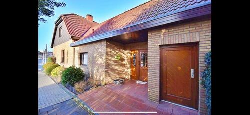 Foto - Einfamilienhaus Familientraum mit schönem Garten Zentral