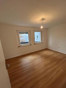 Foto - Erstbezug, neu renovierte 4-Zimmer-Wohnung, zentrumsnah