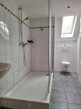 Foto - Modernisierte 2,5 Zimmer-KDB Wohnung (58qm) in ruhiger Lage von Essen Frintrop (Im Neerfeld 18)
