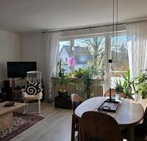 Sehr helle freundliche 4 Zimmer Wohnung mit Balkon - Neusäß