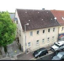 Haus zu verkaufen - 275.000,00&nbsp;EUR Kaufpreis, ca.&nbsp; 184,00&nbsp;m&sup2; in Uffenheim (PLZ: 97215)