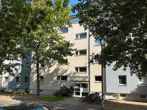Foto - Gepflegte 3 ZKB mit Loggia, modernisiertes Bad, Einbauküche