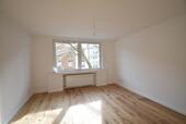 Foto - ERSTBEZUG nach Sanierung! Ideal geschnittene 2-Zimmer-Whg in OBK mit Balkon