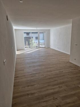 Foto - Moderne 77m² Neubauwohnung mit sonniger Terrasse.