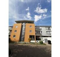 Lichtdurchflutetes Wohnen auf 78 m² 3 Zimmer im 2. OG mit Traumb. - Stuttgart Birkach