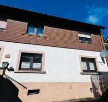 1- 2 FH-Haus provisionsfrei - 168.000,00&nbsp;EUR Kaufpreis, ca.&nbsp; 140,00&nbsp;m&sup2; in Bexbach (PLZ: 66450)