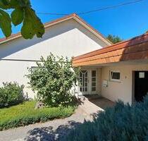 Einfamilienhaus, Bungalow in ruhiger Dorflage in Wadern-Noswendel
