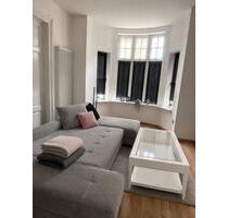 Große helle 4-Zimmer-Wohnung mit Balkon in ruhiger Innenstadtlage