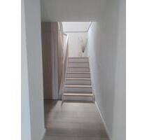 Sanierte Doppelhaushälfte mit Main-Blick, EBK und Garage - Wertheim