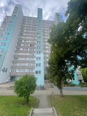 Foto - 2-Zimmer-Wohnung mit Balkon, Aufzug & Einbauküche – 60 m²