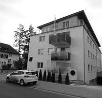 Traumhaftes Büro: Großzügig, barrierefrei mit 2 Balkonen und optionalen Tiefgaragenstellplätzen! - Bad Nauheim