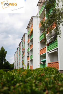 Foto - Vermietung: neu renovierte 2-R- Wohnung, 1OG, Parkplatz gegenüber