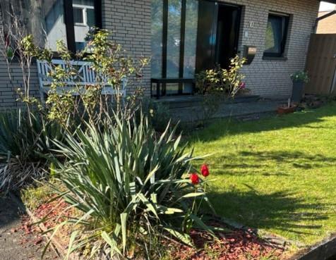 Foto - Einfamilienhaus mit 6 Zimmern Garage,Terrasse,Balkon SPIELSTRASSE