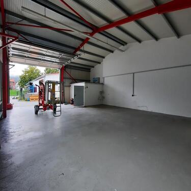 Foto - Lagerhalle 108 qm mit kleinem Büro und WC