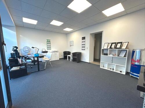 Foto - Modernisierte Gewerbeeinheit im Erdgeschoss