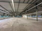 Foto - Ca. 1370 m² Rampenhalle, Stellplätze,WC und Bürofläche