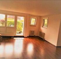 Erdgeschosswohnung mit Terrasse - Stuttgart Sillenbuch