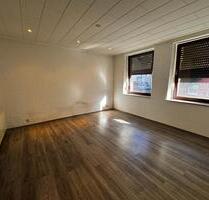 Parterre-Zwei-Zimmerwohnung 35 qm Solingen-Ohligs Altbau