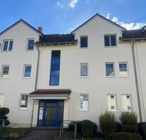 Attraktive 2 Zimmerwohnung zzgl. 33 m² Nutzfläche, Balkon, EBK und Stellplatz - Leipzig Ost