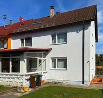 Reiheneckhaus - 1.550,00 EUR Kaltmiete, ca.  119,00 m² in Rottenacker (PLZ: 89616)