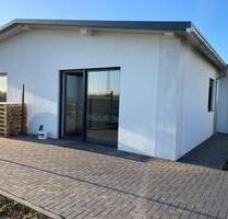 NEUBAU-Doppelhaushälfte I Ruhige Lage I Terrasse, Garten, Stellpl - Giesen