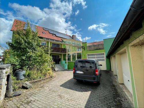 Foto - 25 Zimmer Mehrfamilienhaus, Wohnhaus zum Kaufen in Oberelsbach