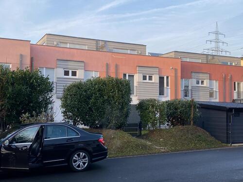 Foto - Reihenhaus im Penthouse-Stil mit Dachterrasse in Kleinostheim