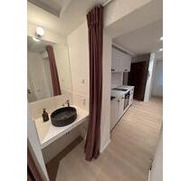 Wohnung mitten in Regensburg, möbliert, EBK inkl., 25qm!