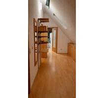 Dachgeschosswohnung frei - 680,00&nbsp;EUR Kaltmiete, ca.&nbsp; 50,00&nbsp;m&sup2; in Dresden (PLZ: 01109) Klotzsche