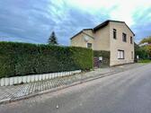 Foto - EF- oder Zweifamilienhaus mit 2 separaten WE´s, EBK, Garage usw.!