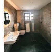 Hochwertig renovierte 4-Zimmer Wohnung - Regensburg Ganghofersiedlung Hochwertig renovierte 4-Zimmer Wohnung - Regensburg Ganghofersiedlung