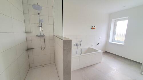 Foto - 6 Zimmer Dachgeschoßwohnung zur Miete in Chemnitz